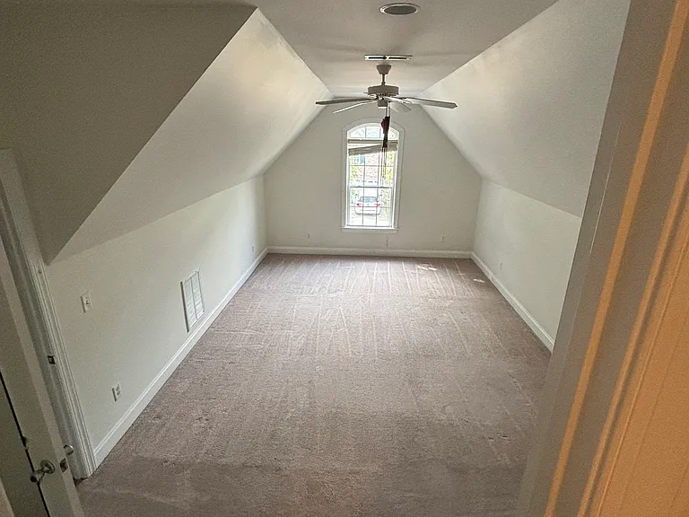 5144 Somersett Ln — Photo 8