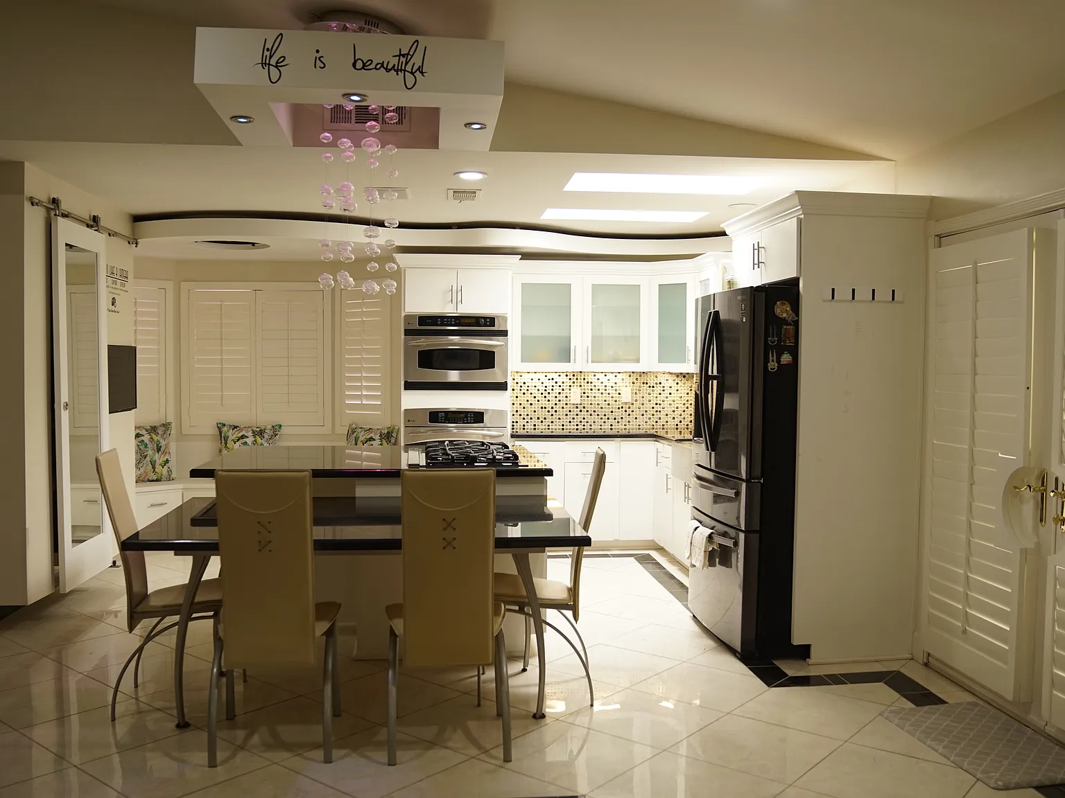 2409 Lourdes Ave — Photo 3
