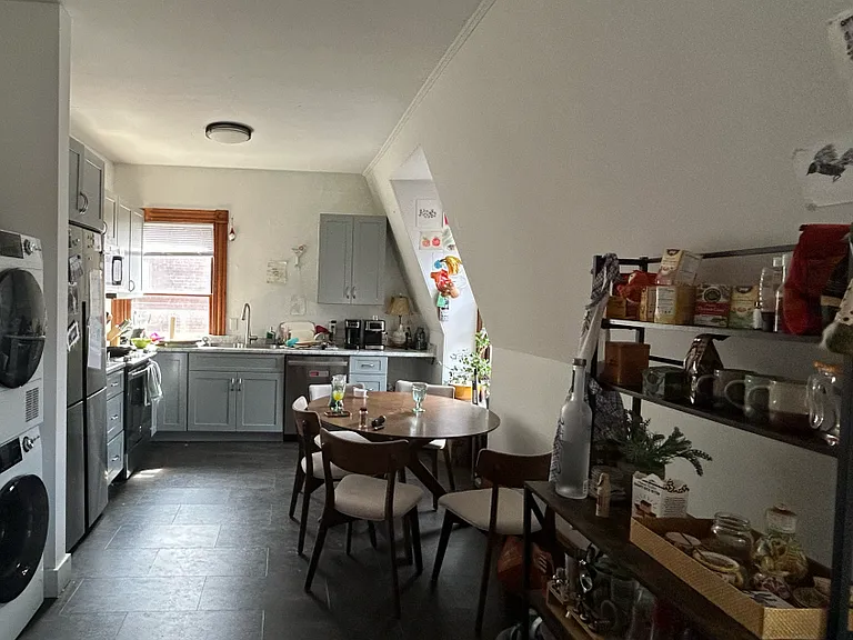 194B Jackson Ct #194B — Photo 2