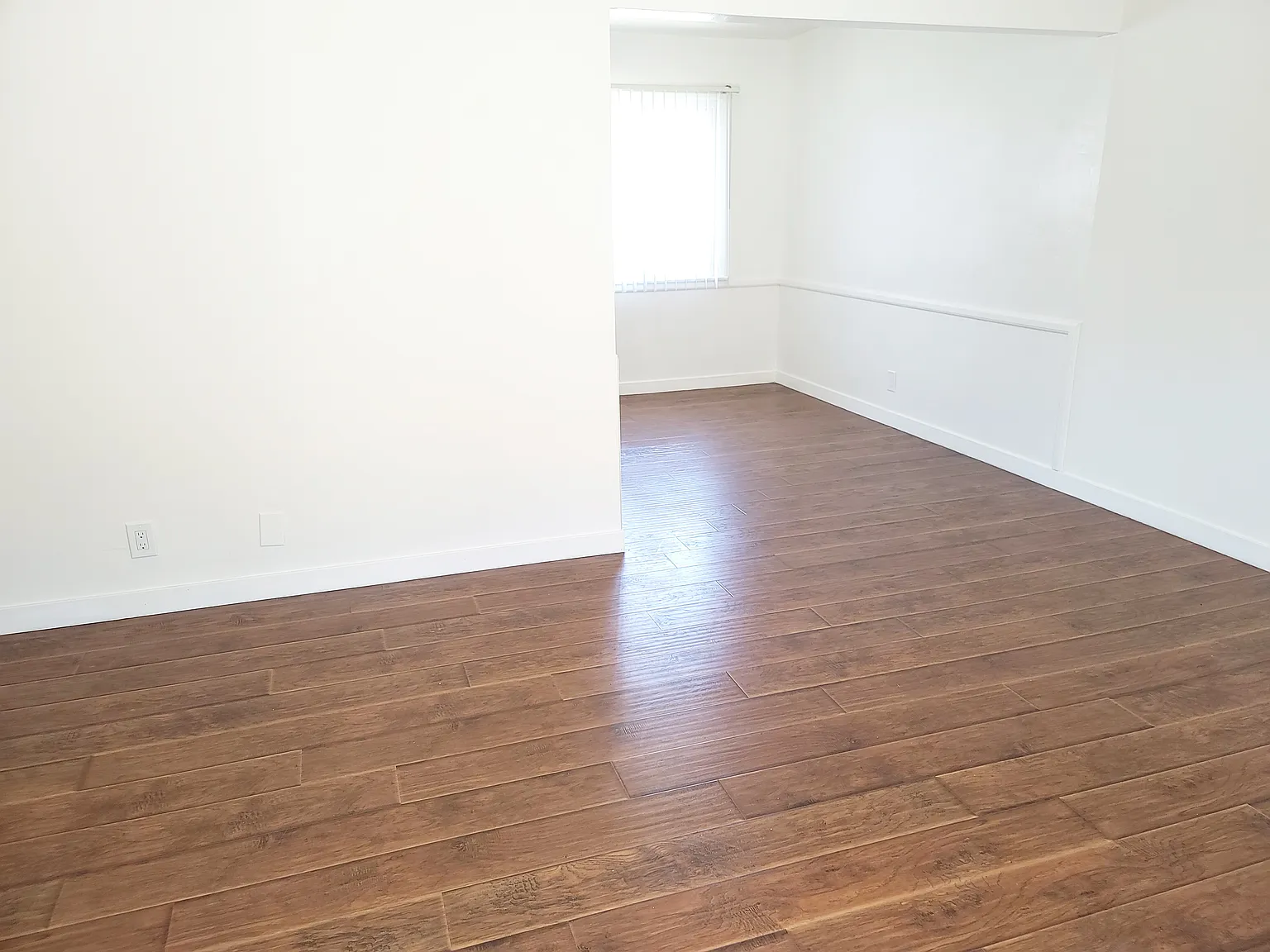 2 bed, 735 sqft, $2,595 — Photo 3