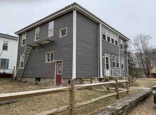 31 Farm St, Blackstone, MA 01504
