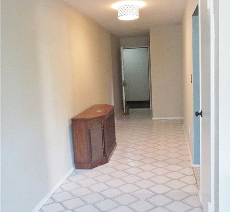 4th image of 30 Pearsall Ave APT Bk