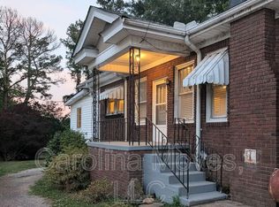 26 E Main St, Taylors, SC 29687