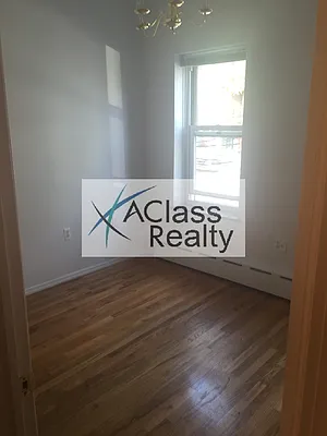 Rented by A Class Realty Long Island City LLC | media 57