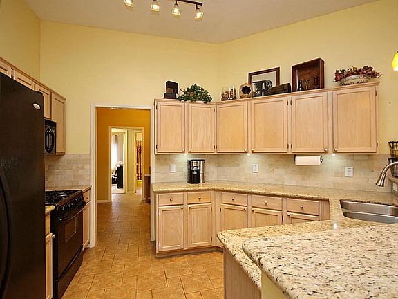 5th image of 1027 Wentworth Dr