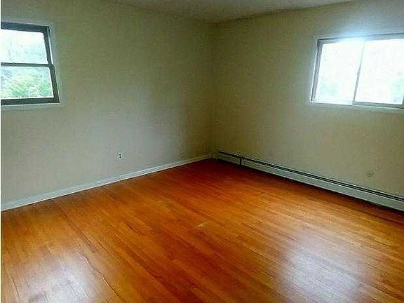 2 N WASHINGTON VALLEY- BEDROOM 1