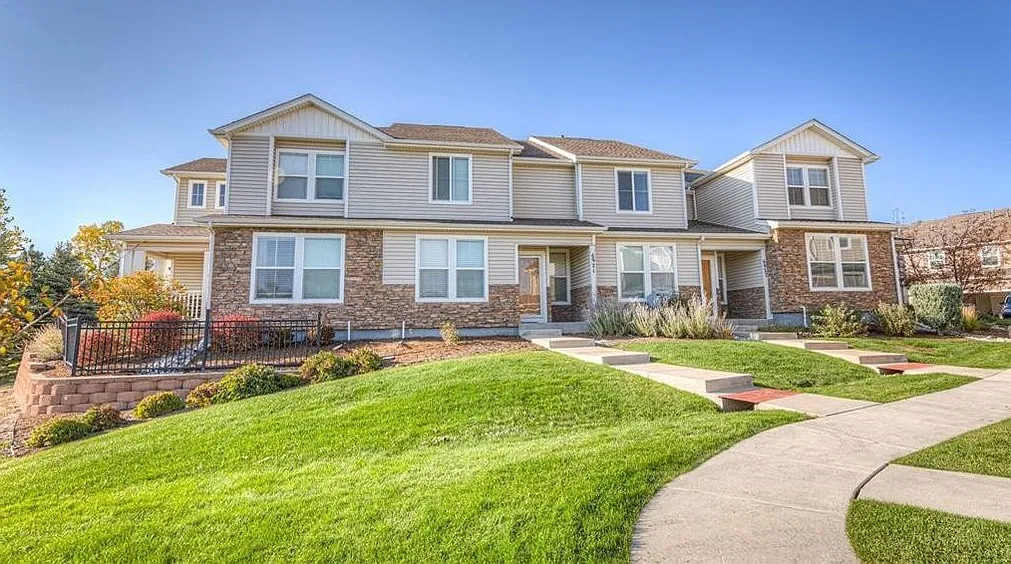 6927 Sandcastle Point — Photo 2