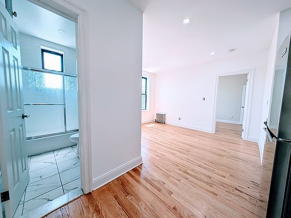 2nd image of 640 Carroll St #7D