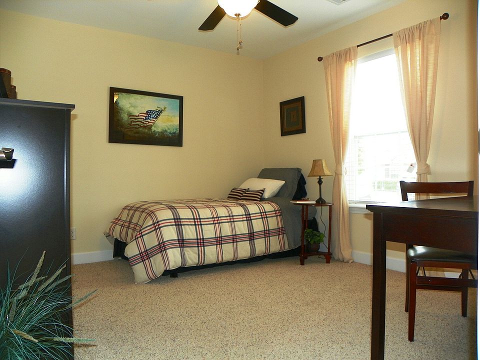 2nd image of 194 Karima Cir
