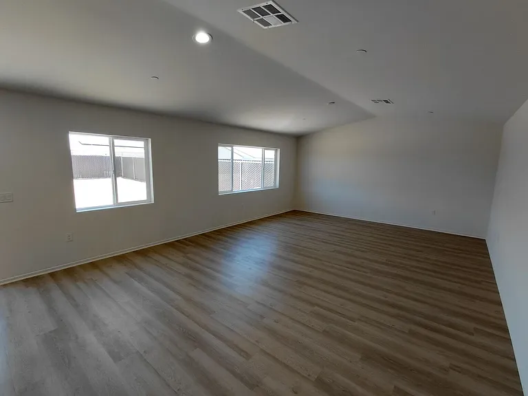 475 Palomino Ct — Photo 11