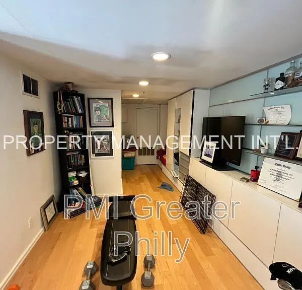 182 Gay St #706 — Photo 25