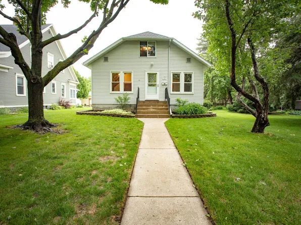 1007 Douglas St, Alexandria, MN 56308