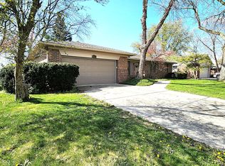 6723 Balmoral Rd, Indianapolis, IN 46241