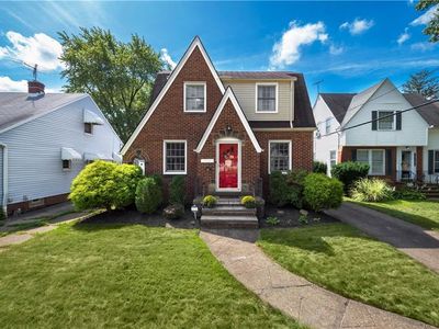 15027 Rosemary Ave, Cleveland, OH, 44111