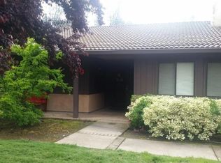 1585 Arroyo Manor Dr, Redding, CA 96003