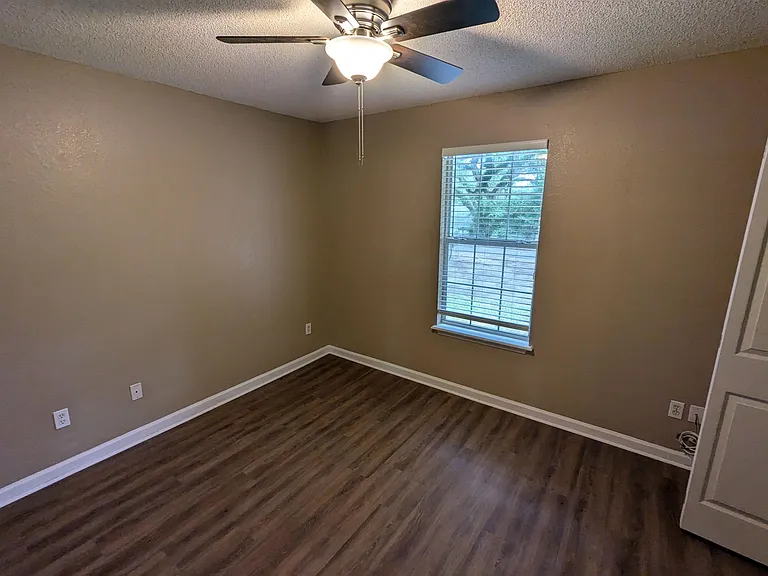 3100 Dunkeld Ct — Photo 6