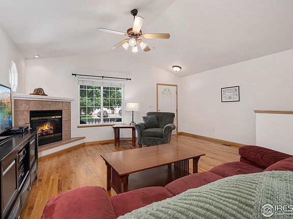 3rd image of 332 Sandstone Dr
