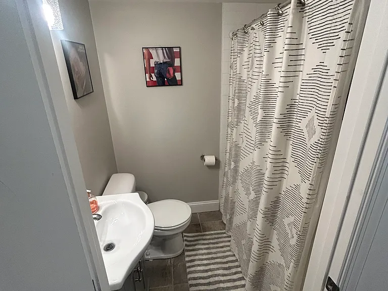 113 S Robinson St — Photo 16