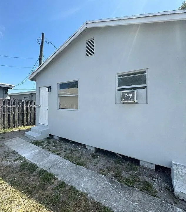 517 NW 1st Ave #2