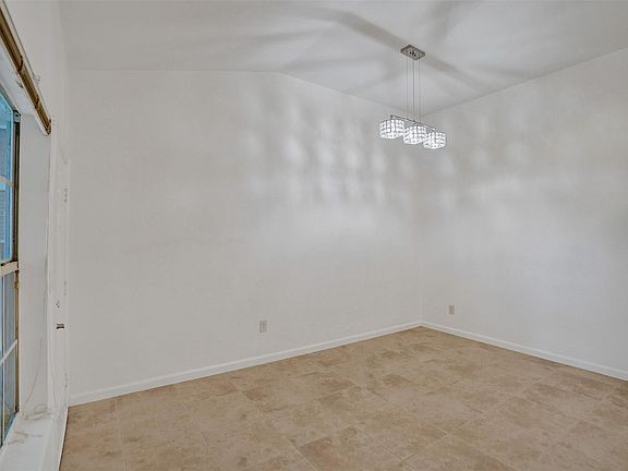 5th image of 1050 Crystal Way #N
