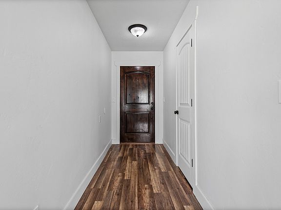 5th image of 4 Arnold Dr
