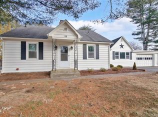 118 Warrenville Rd, Mansfield, CT 06250
