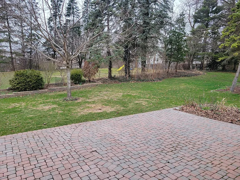 6927 Northpoint Dr — Photo 6
