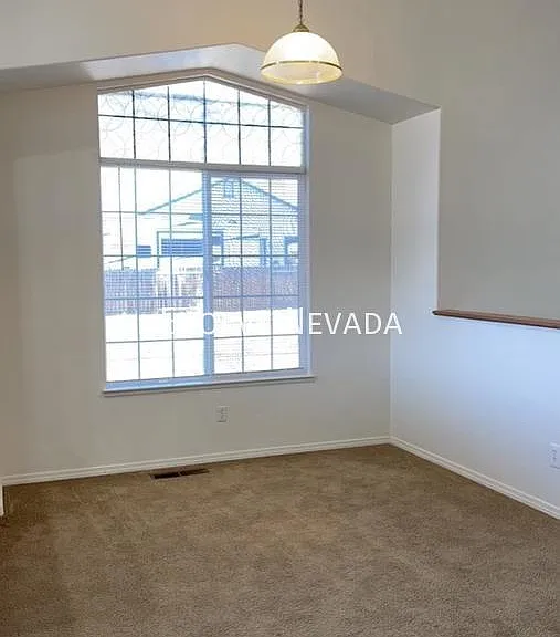 3 bed, 2.0 bath, 1334 sqft, $2,295 — Photo 6