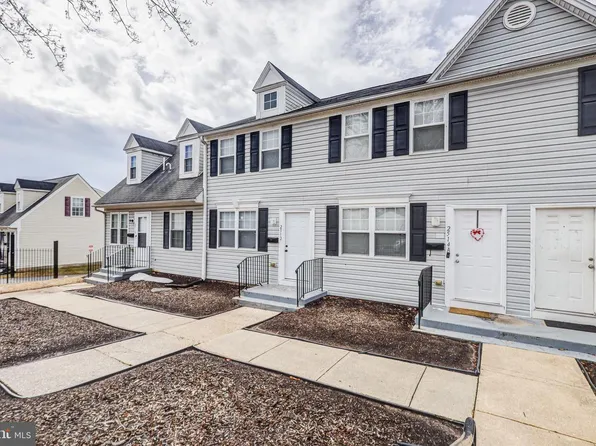 2512 Kent Village Dr, Hyattsville, MD 20785