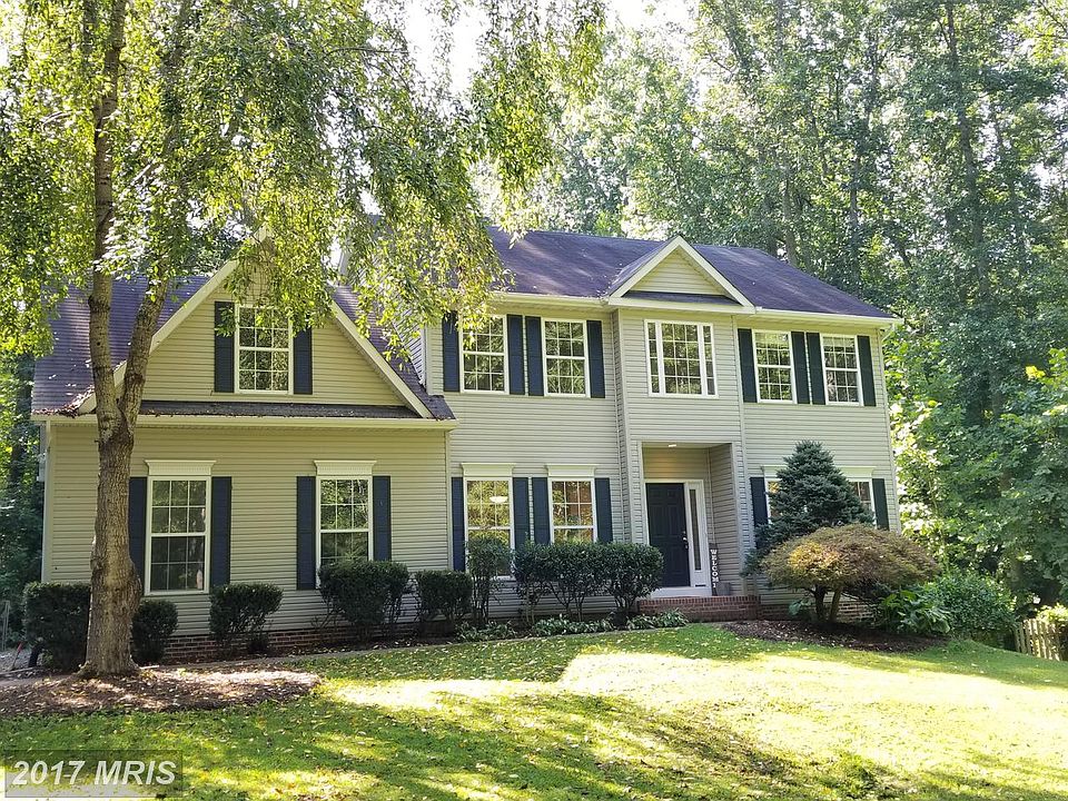 1st image of 81 Longwood Dr