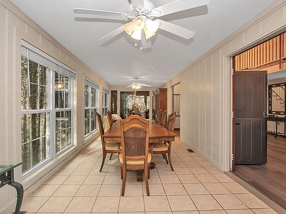 5th image of 340 Washington Rd