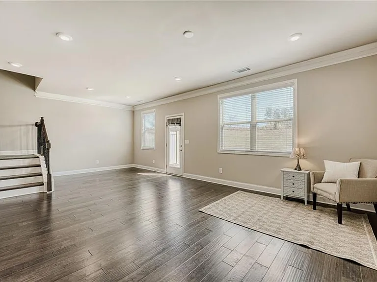 2527R Pearl Ridge Trce — Photo 3