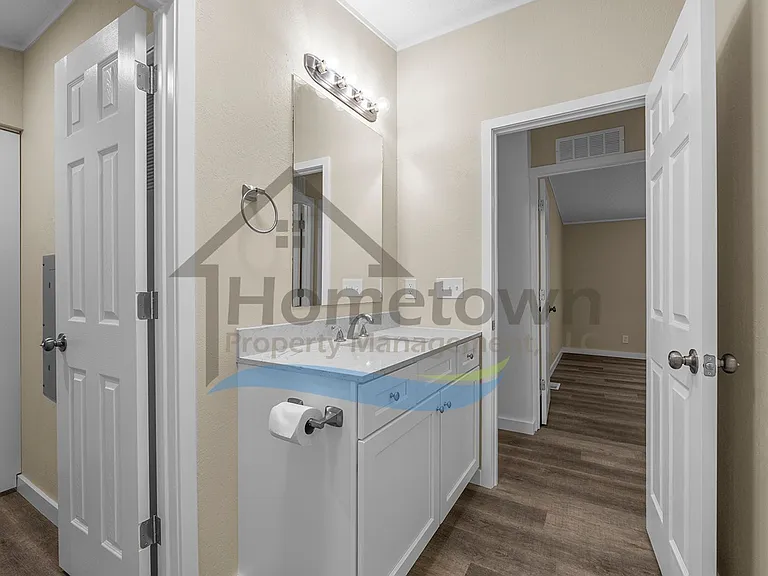 60 Short Dr — Photo 28