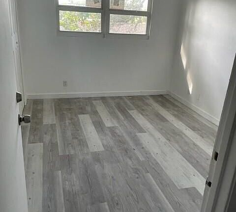 4th image of 1042 Sea Grape Dr #3