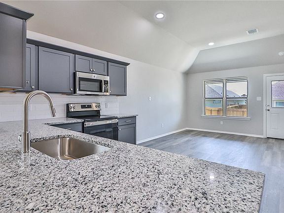 2nd image of 1210 Highgarden Dr