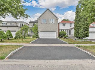 261 Badessa Cir, Vaughan, ON L4J6C5