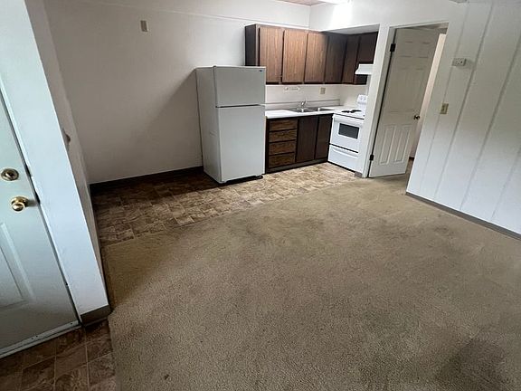3rd image of 825-827 N Grand Ave #82728