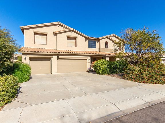 2nd image of 2312 E Prescott Pl