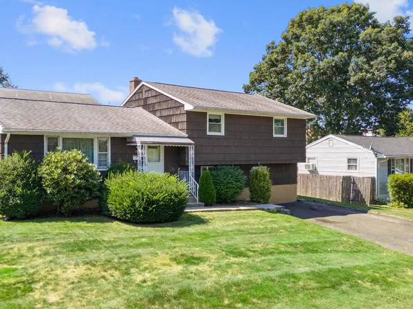 202 Bamford Avenue, Waterbury, CT 06708