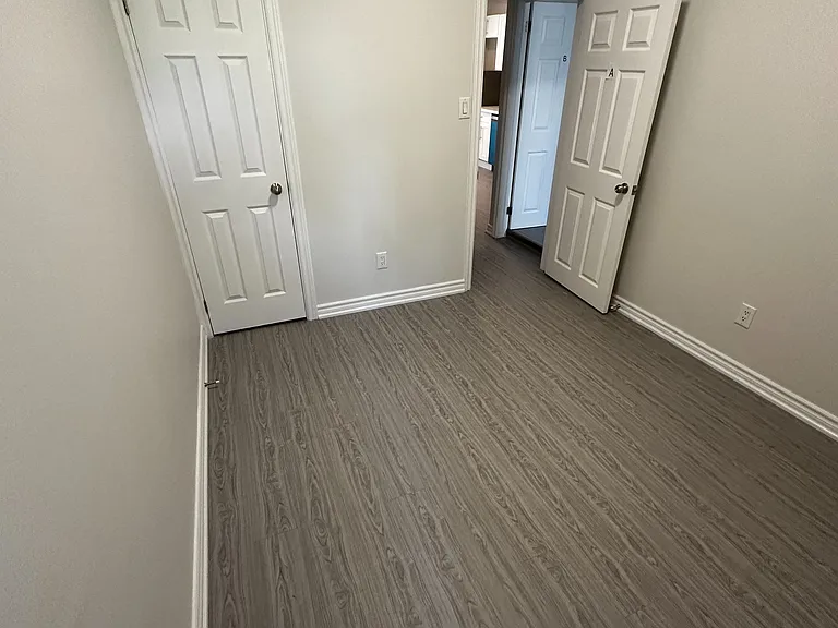 25 Howard St #2 — Photo 4