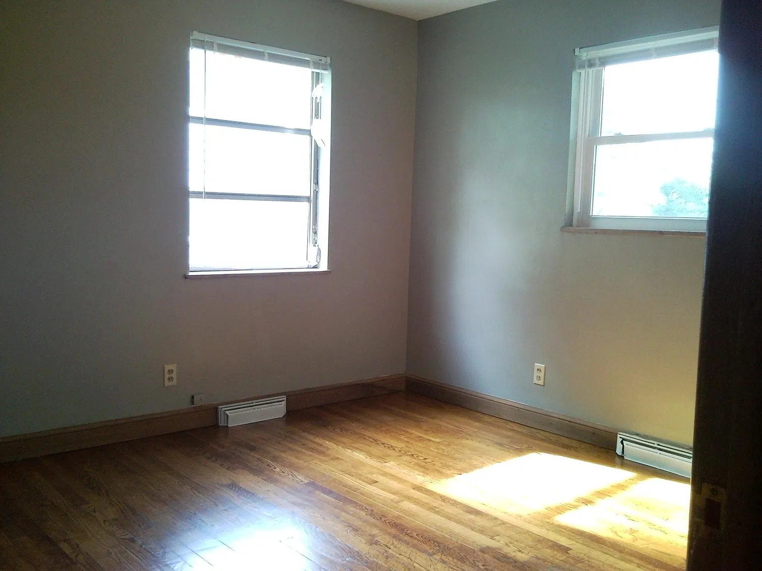 2 bed, 1.5 bath, 900 sqft, $1,399 — Photo 2