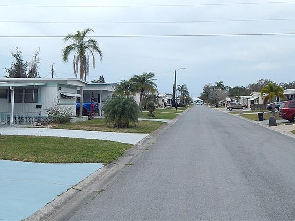 3rd image of 106 48th Avenue Dr W