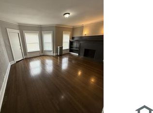111 E 45th St APT 3, Chicago, IL 60653