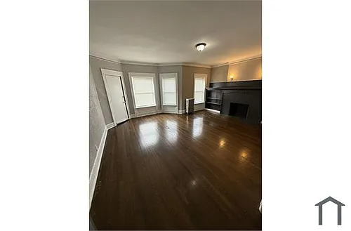 111 E 45th St #3 Photo 1