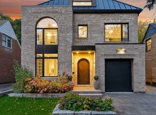 35 Worthington Cres, Toronto, ON M6S3P5