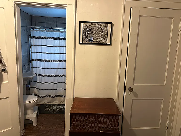 1121 Burr Ave — Photo 10