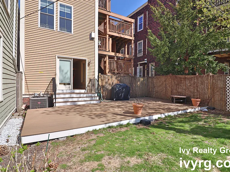 358 Dorchester St #1 — Photo 30