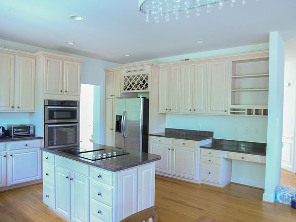 2nd image of 6482 Birch Grove Ct