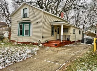 1817 Godwin Ave SE, Grand Rapids, MI