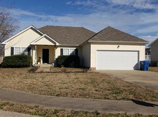414 Athena Dr, Clarksville, TN 37042
